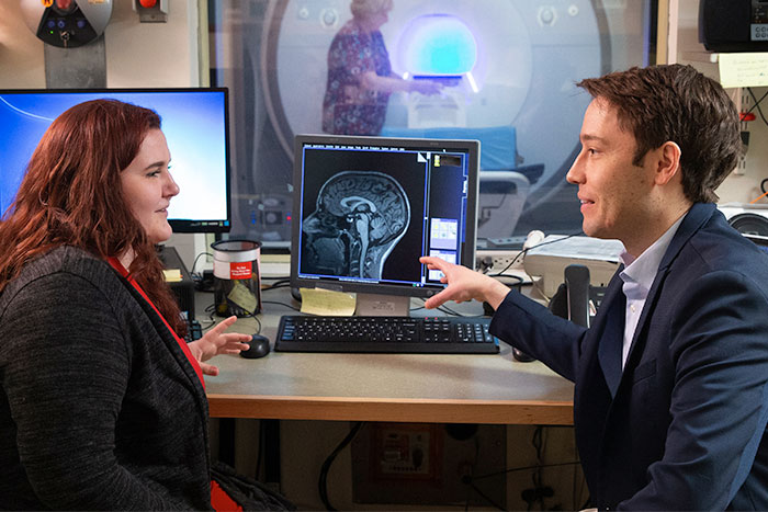 Researchers look at MRI brain scan